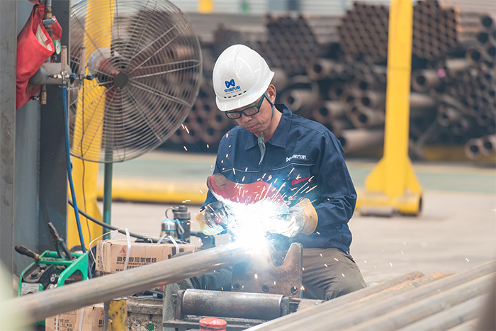 六安网架焊接车间